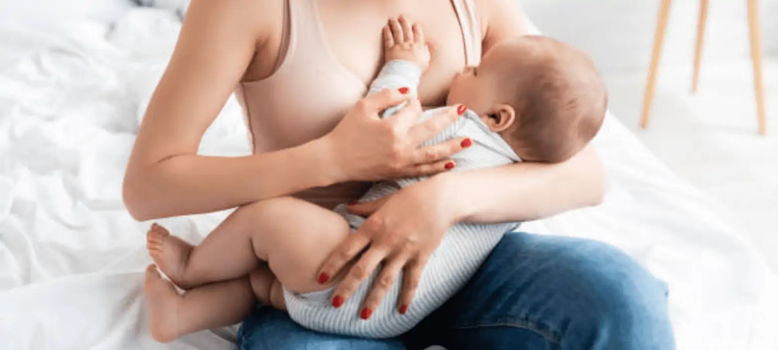 8 فوائد للرضاعة الطبيعية على جسم الأم